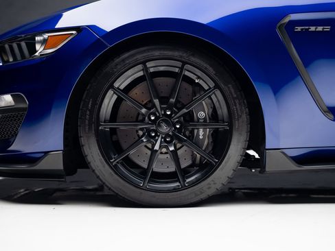 Used 2016 Ford Mustang Shelby GT350 w/ Track Package RWD image 20