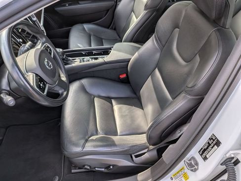 Used 2018 Volvo S90 T5 Momentum AWD/4WD image 24