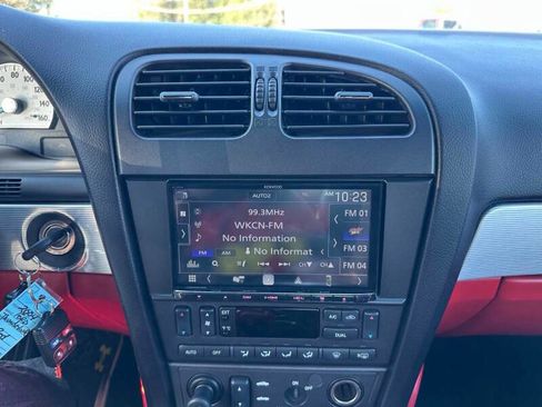 Used 2004 Ford Thunderbird Deluxe image 12