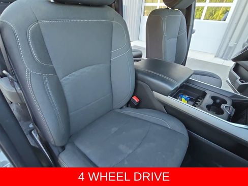 Used 2025 RAM 3500 Big Horn AWD/4WD image 10