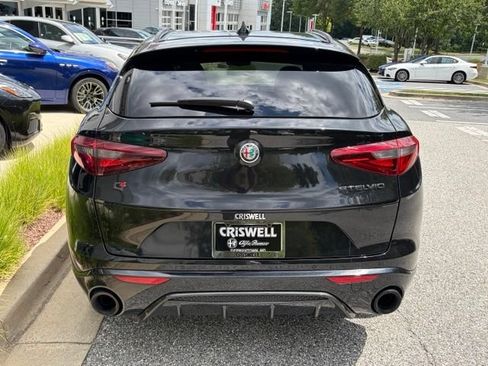 Used 2023 Alfa Romeo Stelvio Estrema AWD/4WD image 6