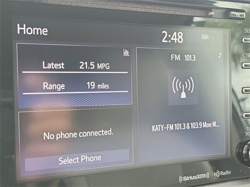 Used 2020 Toyota Sienna LE w/ Carpet Mat Package image 13