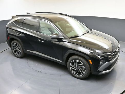 Certified 2025 Hyundai Tucson Limited AWD/4WD image 49