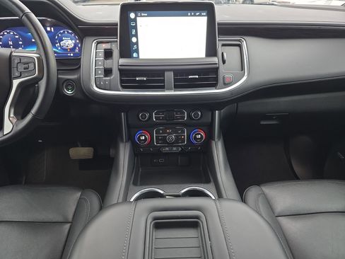 Certified 2022 Chevrolet Tahoe Z71 w/ Luxury Package image 14