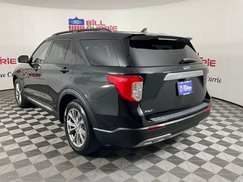Used 2023 Ford Explorer XLT w/ Equipment Group 202A image 5