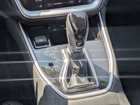 Used 2022 Subaru Legacy Limited image 19