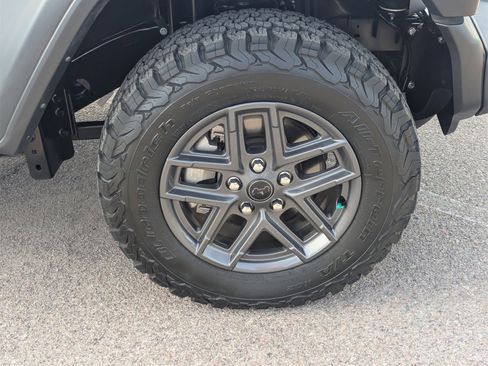 Used 2024 Jeep Wrangler Sport S image 9