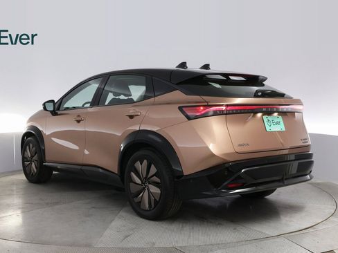Used 2024 Nissan Ariya AWD image 14