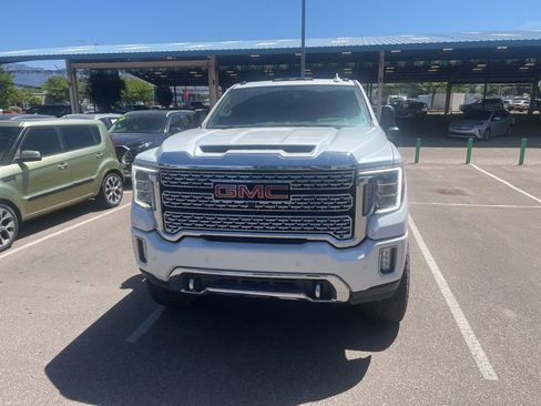 Used 2021 GMC Sierra 2500 Denali w/ Denali Ultimate Package AWD/4WD image 4