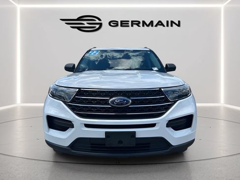 Used 2022 Ford Explorer XLT w/ Class IV Trailer Tow Package AWD/4WD image 3