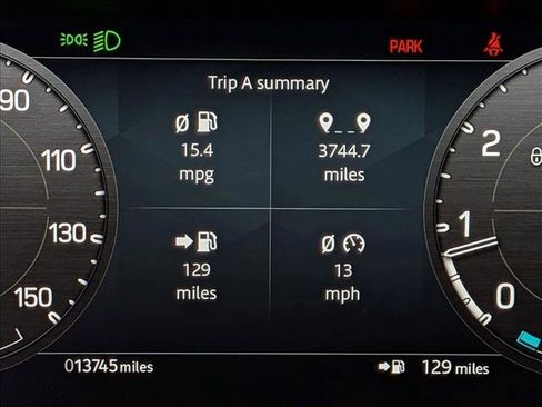 Used 2023 Land Rover Defender 110 V8 AWD/4WD image 11