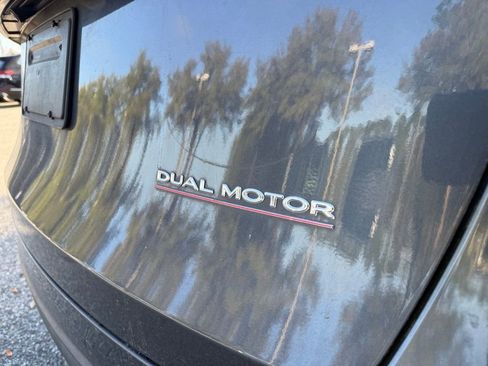 Used 2021 Tesla Model Y Performance image 12