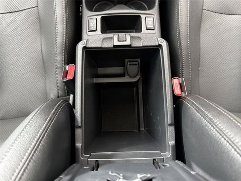 Used 2017 Nissan Rogue SL w/ SL Premium Package image 36