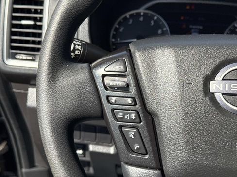Used 2022 Nissan Frontier SV image 30