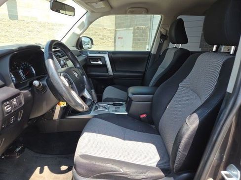 Used 2015 Toyota 4Runner SR5 AWD/4WD image 11