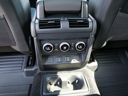 New 2026 Land Rover Defender 130 X-Dynamic SE AWD/4WD image 8