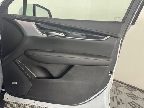 Used 2025 Cadillac XT5 Premium Luxury FWD image 33