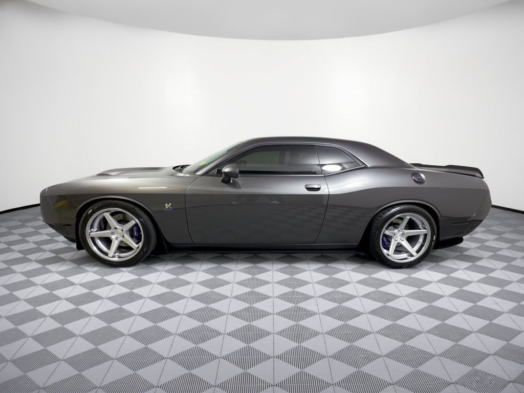 Used 2020 Dodge Challenger R/T Scat Pack RWD image 2