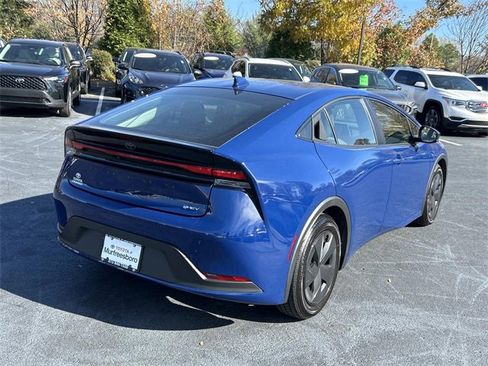 Used 2024 Toyota Prius LE image 4