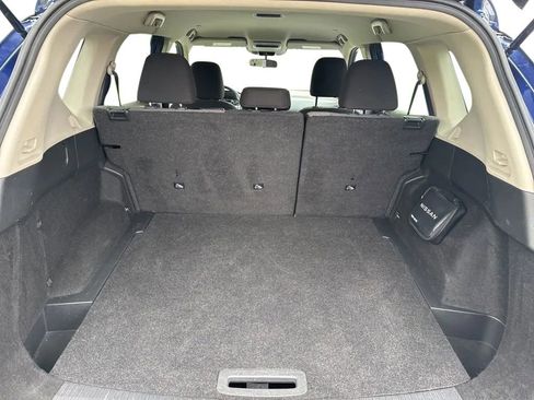 Used 2023 Nissan Rogue SV image 9