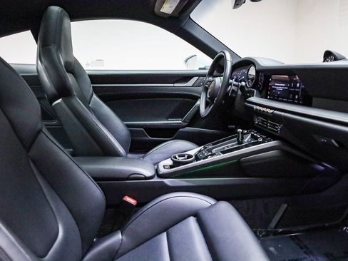 Used 2024 Porsche 911 Carrera S image 19