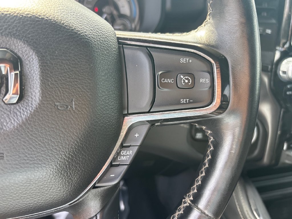 Used 2022 RAM 1500 Limited w/ Body-Colour Bumper Group AWD/4WD image 32