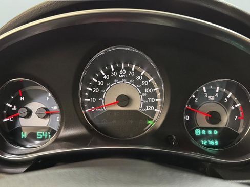 Used 2012 Chrysler 200 Touring image 28