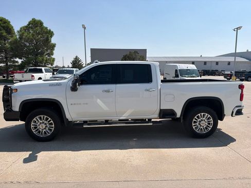 Used 2023 Chevrolet Silverado 3500 High Country w/ Safety Package II AWD/4WD image 2
