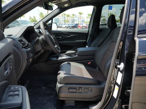 New 2026 Honda Ridgeline Black Edition image 16