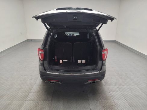 Used 2018 Ford Explorer XLT w/ Equipment Group 201A image 29