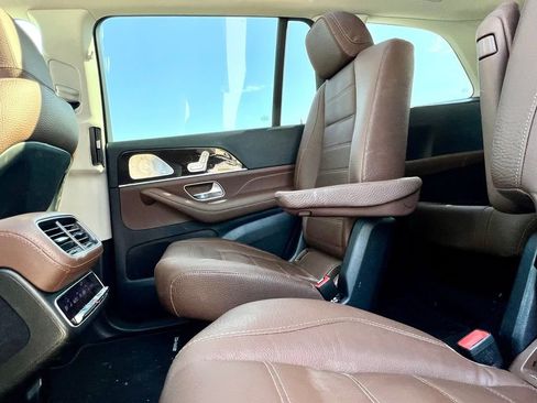 Certified 2024 Mercedes-Benz GLS 450 4MATIC image 11