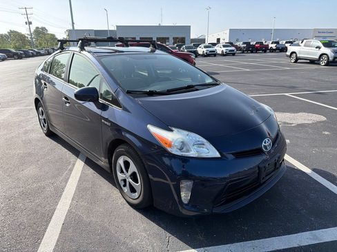Used 2014 Toyota Prius Two FWD image 8