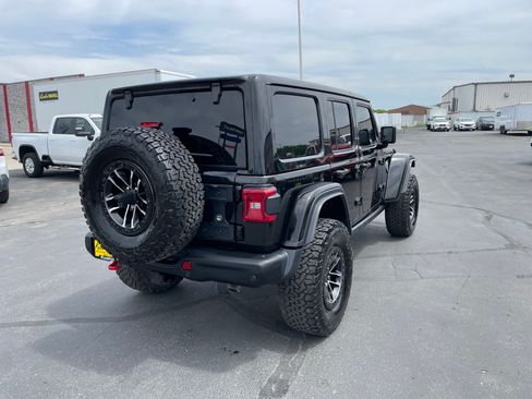 Used 2024 Jeep Wrangler Unlimited Rubicon AWD/4WD image 8