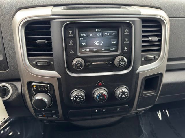 Used 2019 RAM 1500 Warlock AWD/4WD image 16
