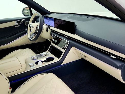 Used 2025 Genesis GV80 3.5T Prestige AWD/4WD image 25