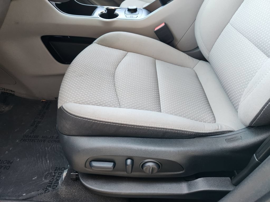 Used 2023 GMC Terrain SLE w/ Driver Convenience Package AWD/4WD image 23