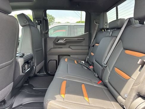 New 2026 GMC Sierra 1500 AT4 w/ AT4 Premium Package AWD/4WD image 9
