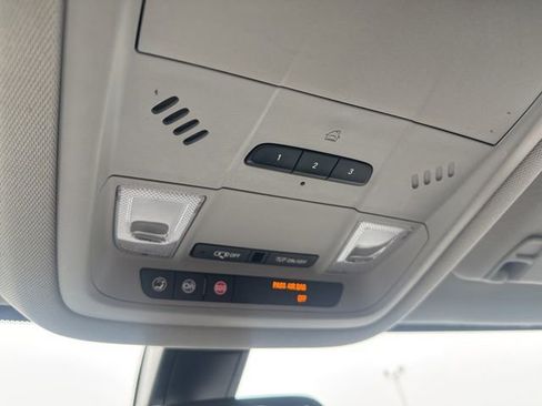 Used 2017 GMC Acadia SLT image 20