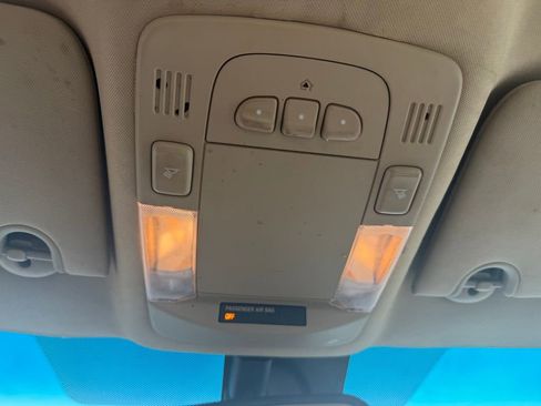 Used 2007 Buick Lucerne CXL FWD image 16