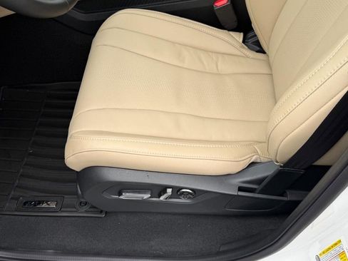 Certified 2026 Acura MDX w/ Technology Package image 13