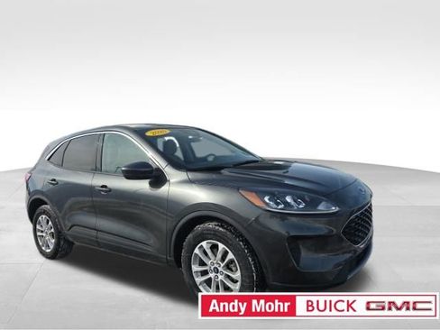 Used 2020 Ford Escape SE image 1