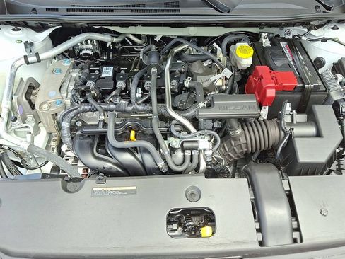 Used 2025 Nissan Sentra SR FWD image 28