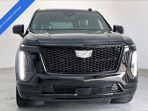 Used 2025 Cadillac Escalade Sport Platinum w/ LPO, ONYX Package image 6