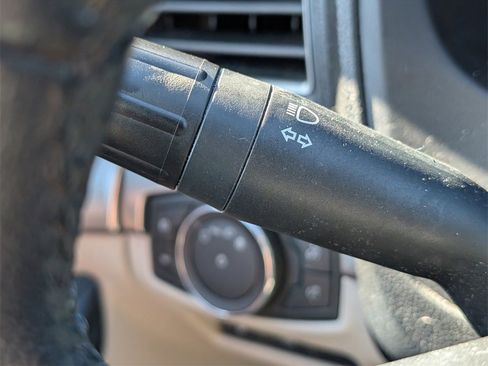 Used 2018 Ford Explorer XLT w/ Equipment Group 202A image 26