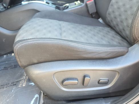 Used 2020 Nissan Rogue Sport SV image 27