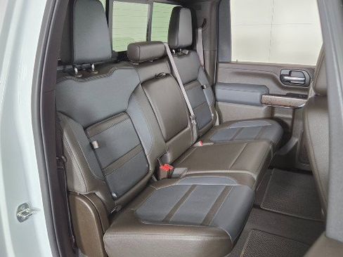 Used 2022 GMC Sierra 2500 Denali image 33