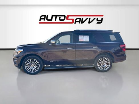 Used 2024 Ford Expedition Platinum image 4