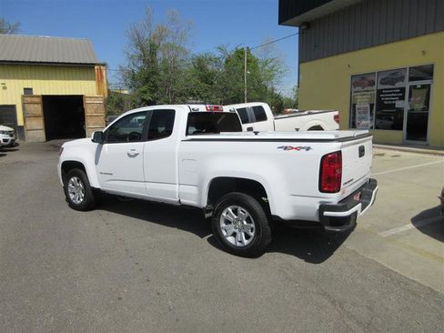 Used 2022 Chevrolet Colorado LT w/ Fleet Safety Package image 3