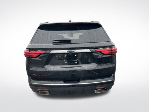 Used 2023 Chevrolet Traverse Premier w/ Redline Edition image 5