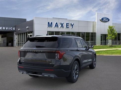 Used 2026 Ford Explorer Active w/ Active Comfort Package AWD/4WD image 8